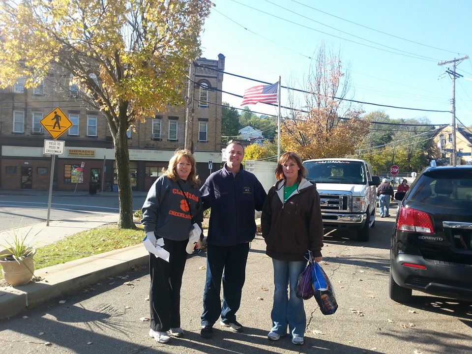 Sheraden Community Cleanup with Kim Salinetro